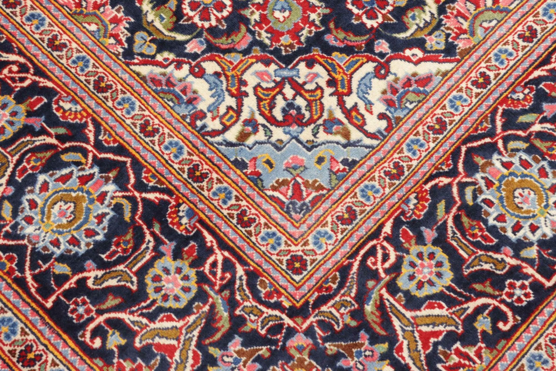 Handgeknüpfter Kashan Perserteppich 199 × 294 cm