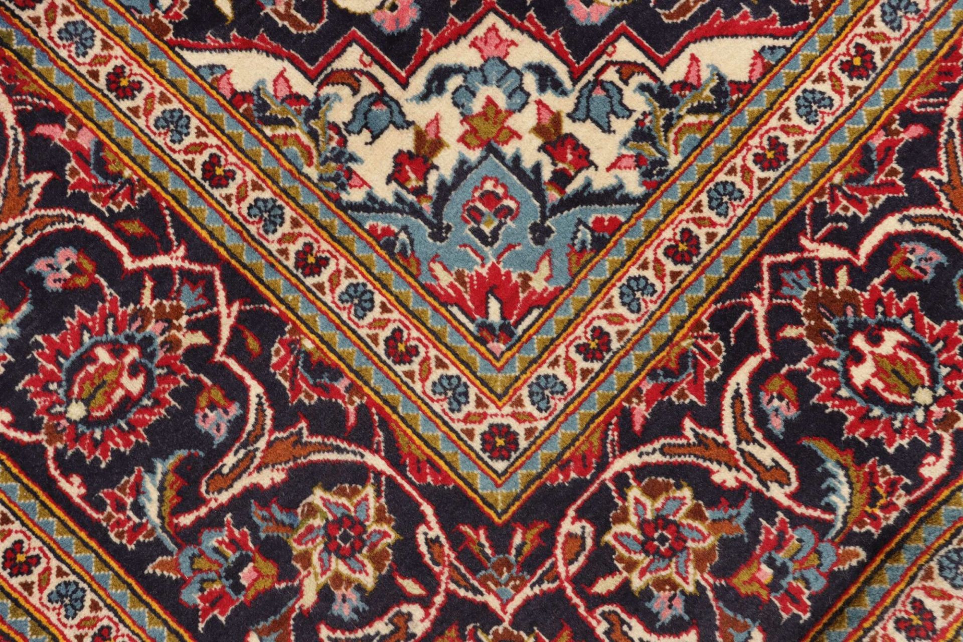 Handgeknüpfter Kashan Perserteppich 198 × 312 cm