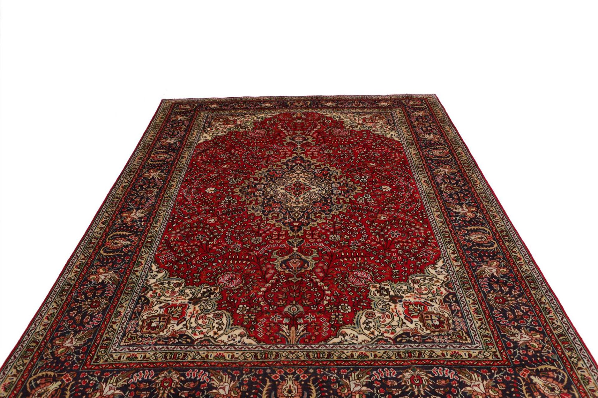 Täbriz Perserteppich 203 × 299 cm aus Wolle, handgeknüpft