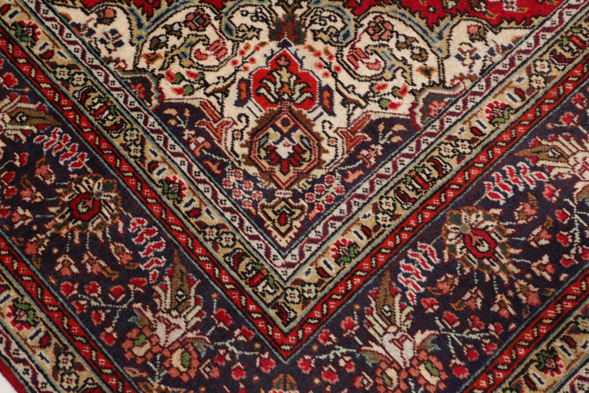 Täbriz Perserteppich 203 × 299 cm aus Wolle, handgeknüpft