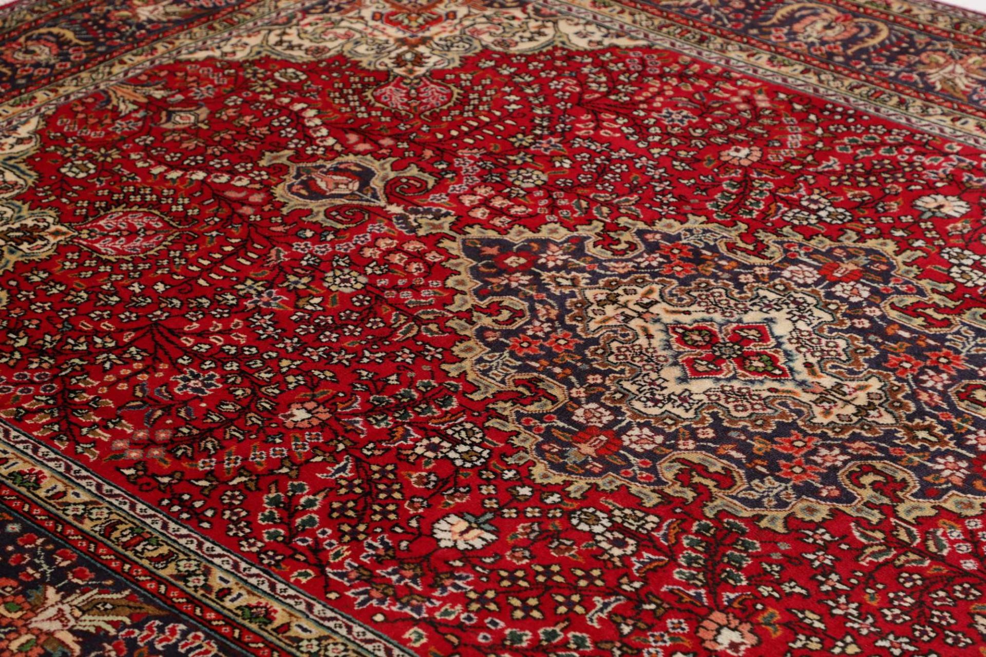 Täbriz Perserteppich 203 × 299 cm aus Wolle, handgeknüpft