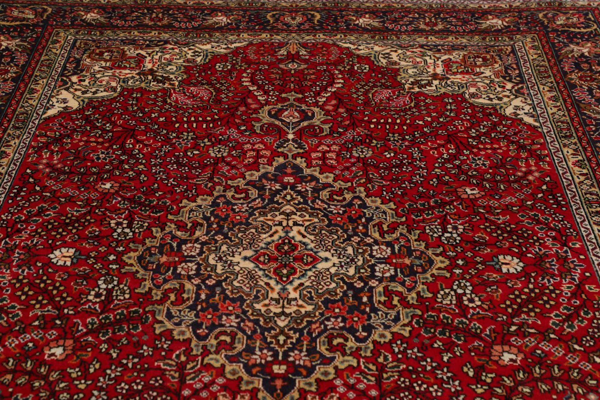 Täbriz Perserteppich 203 × 299 cm aus Wolle, handgeknüpft