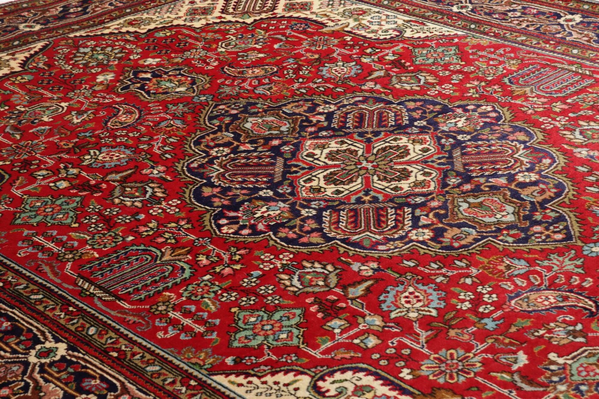 Täbriz Perserteppich aus Iran, 207 × 296 cm