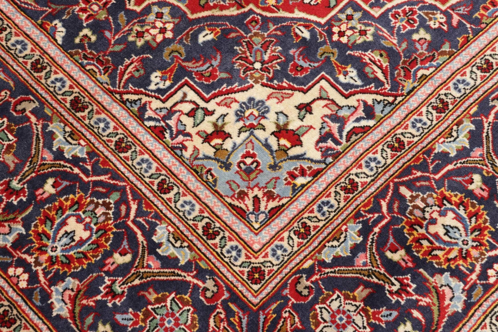 Kashan Perserteppich aus Iran, 197 × 297 cm