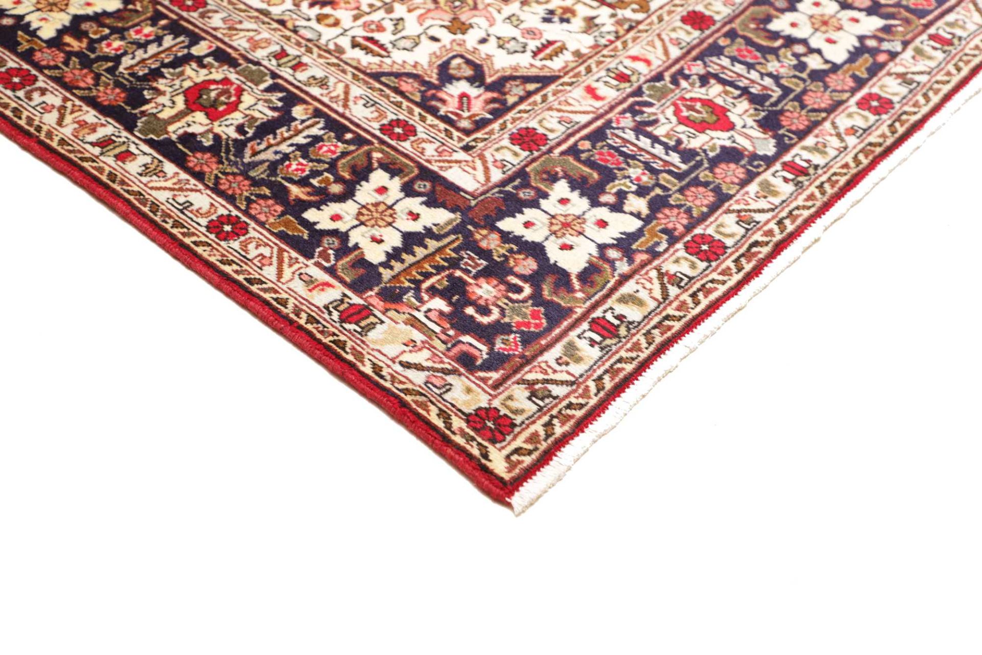 Täbriz Perserteppich aus Iran, 196 × 297 cm