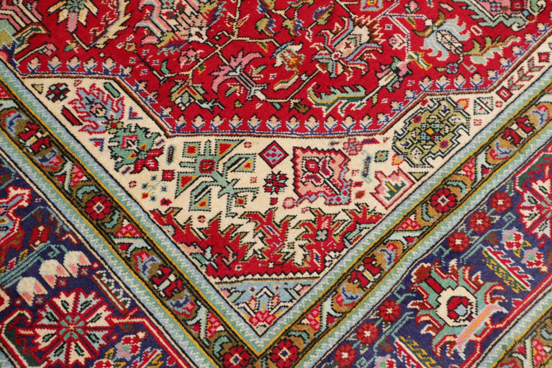 Täbriz Perserteppich aus Iran, 209 × 289 cm