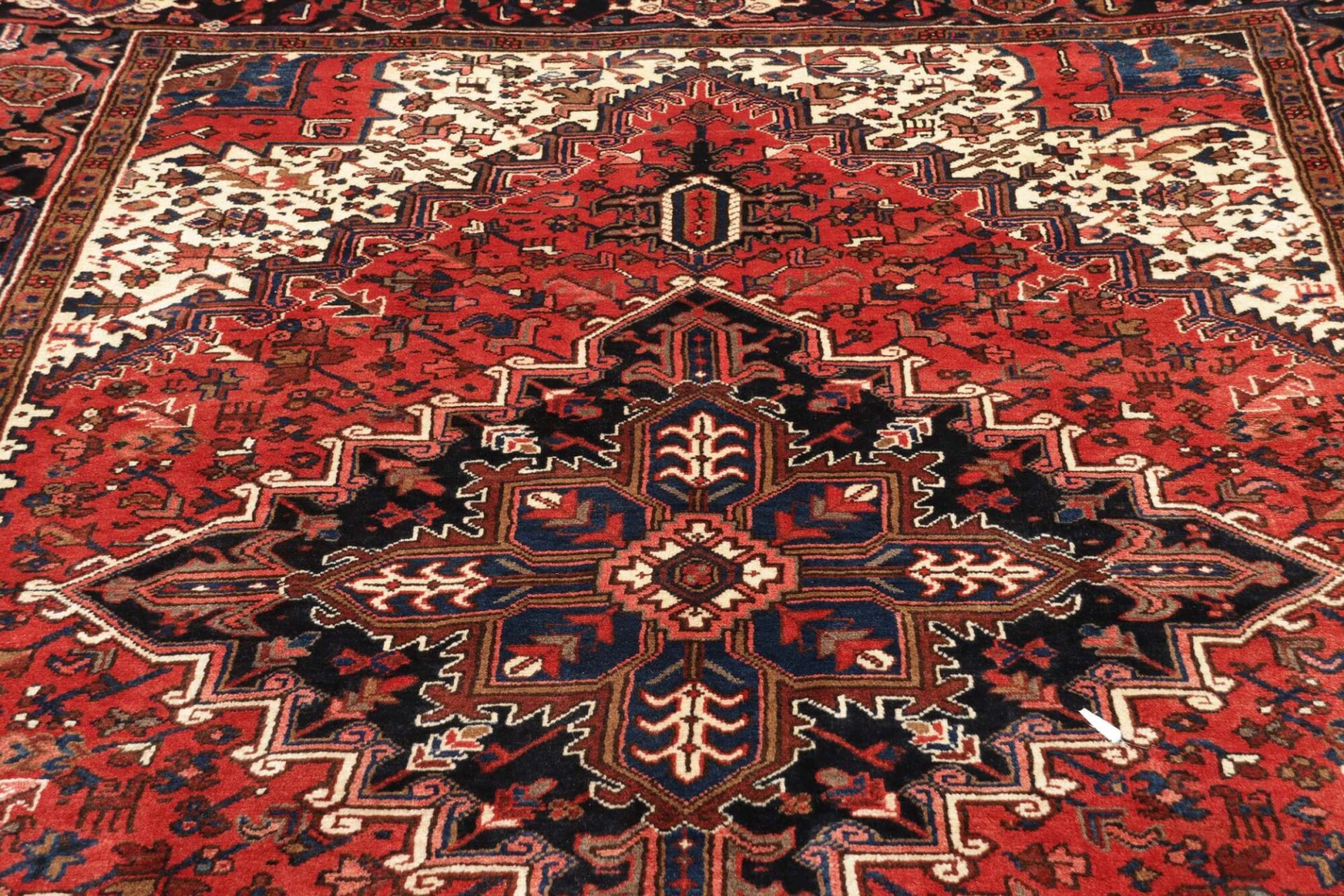 Heriz Perserteppich aus Iran, 213 × 297 cm