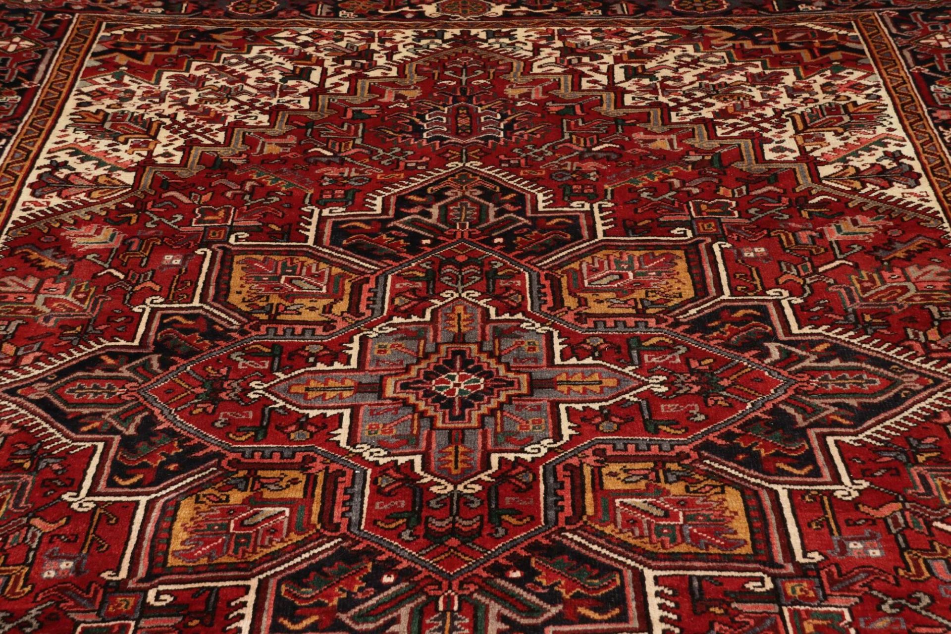 Handgeknüpfter Heriz Perserteppich, 223 × 310 cm, Wolle
