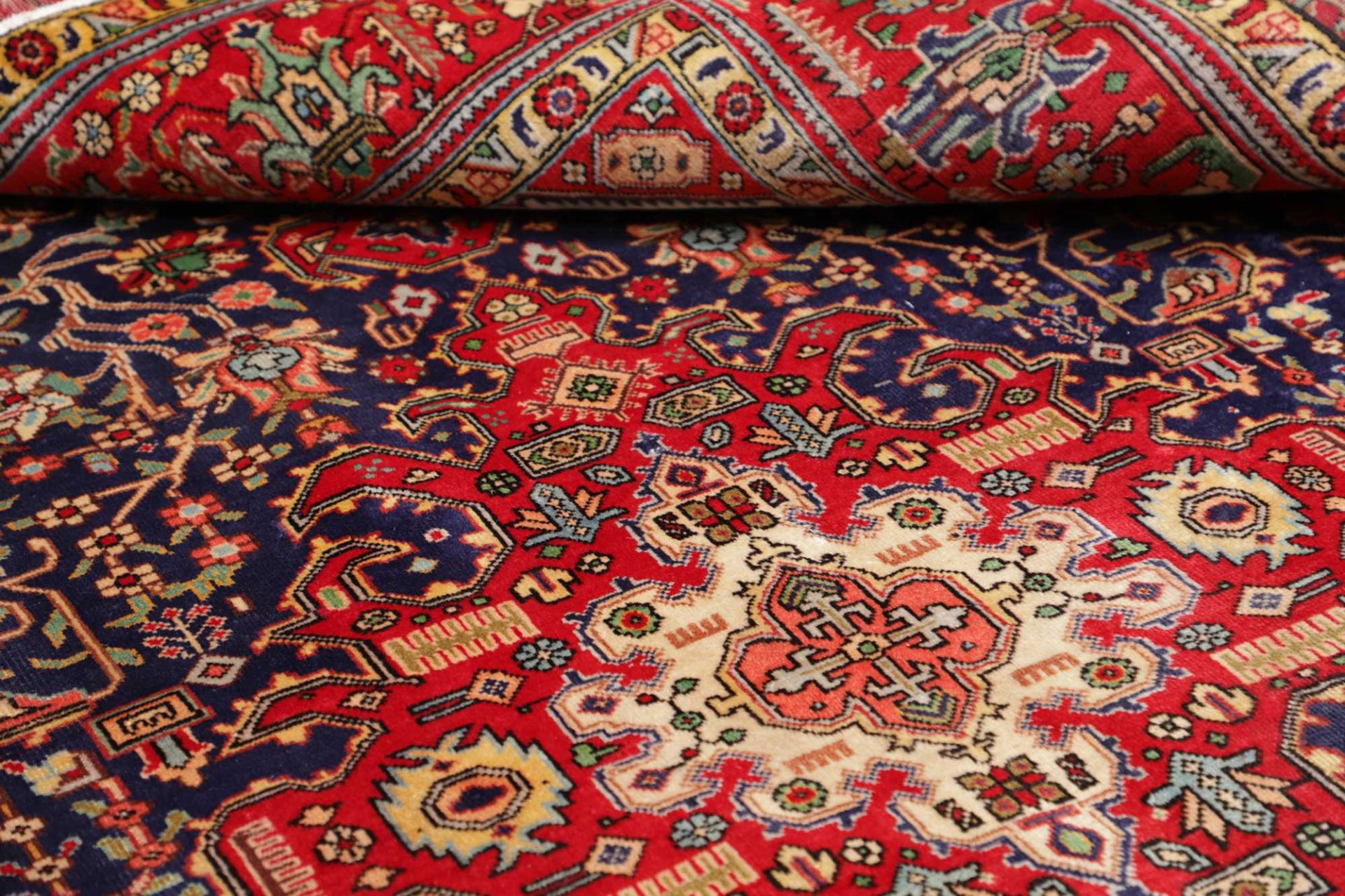 perserteppich-tabriz-198-x-291-cm-schurwolle-handgeknupft-hochwertig-9 Handgeknüpfter Täbriz Perserteppich, 198 × 291 cm, Wolle