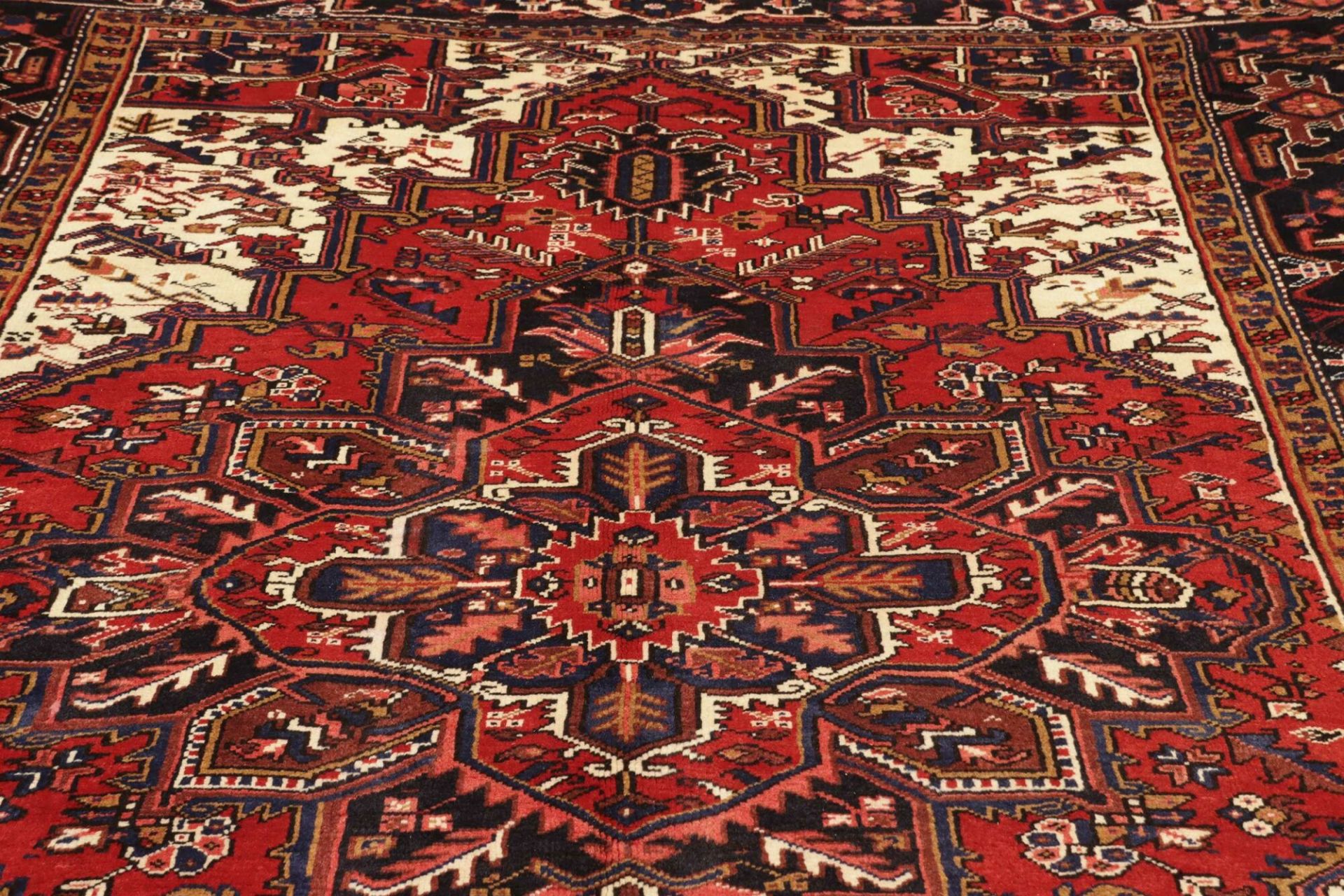 Handgeknüpfter Heriz Perserteppich 207 × 304 cm