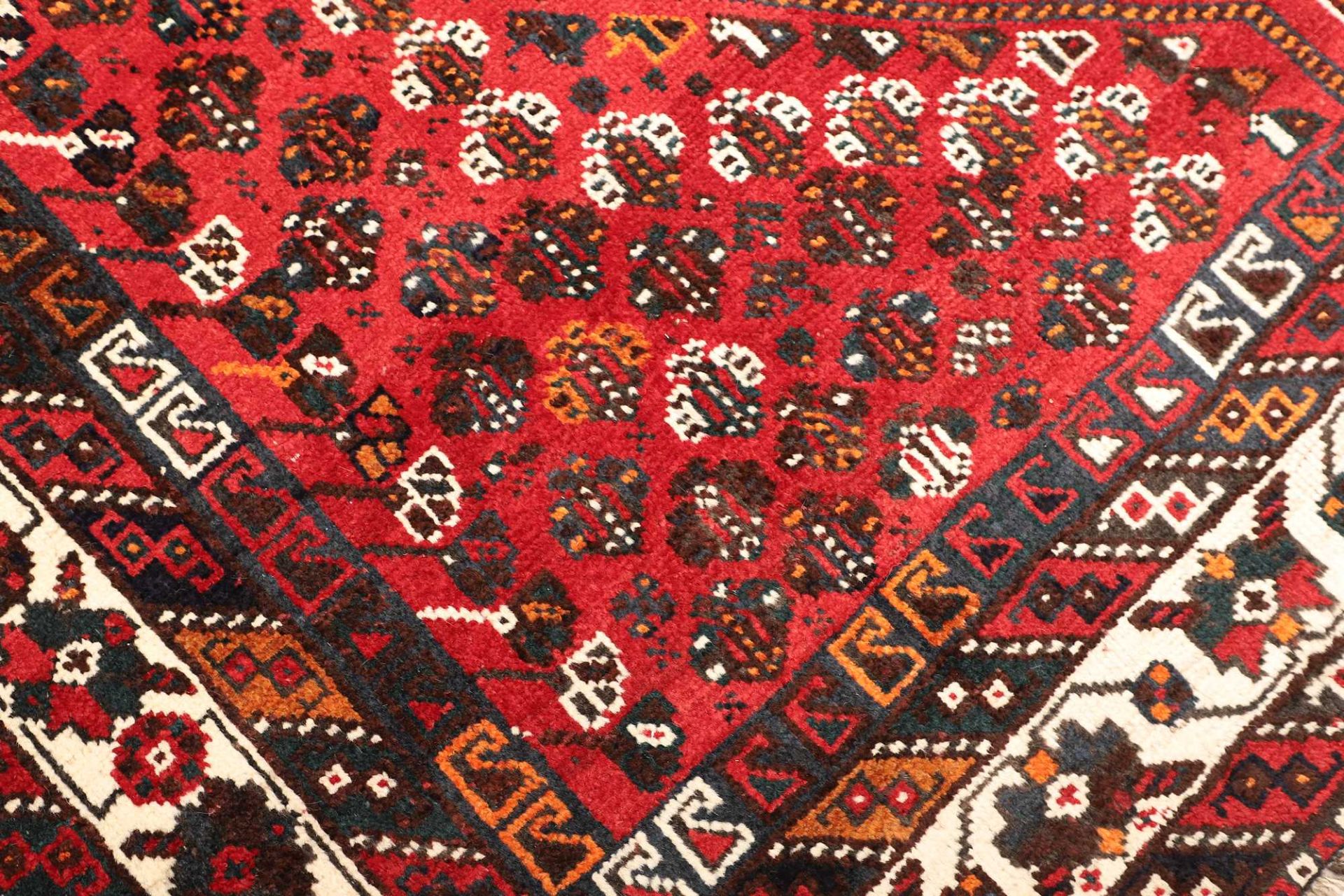 Shiraz Perserteppich aus Iran, 214 × 302 cm