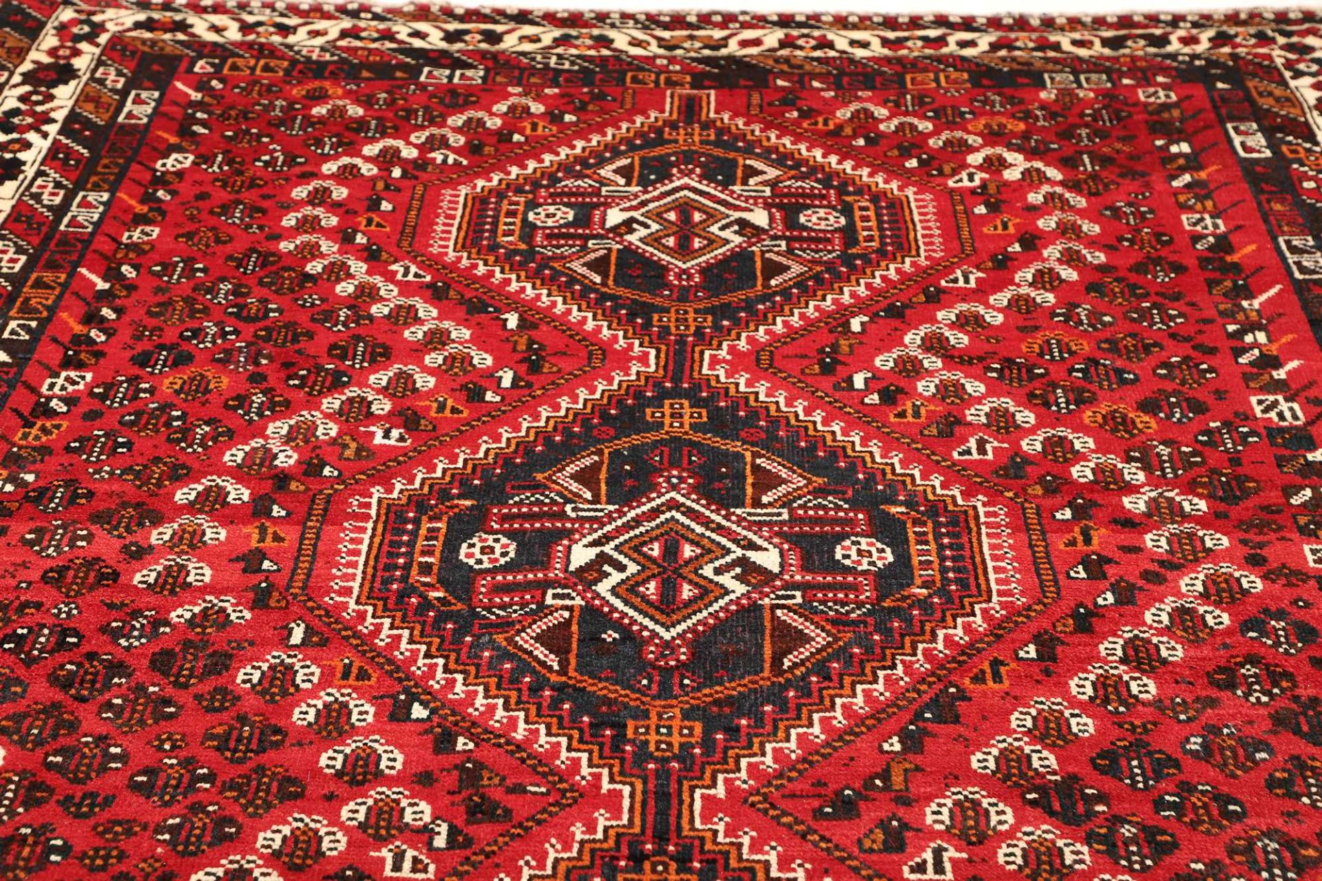 Shiraz Perserteppich aus Iran, 214 × 302 cm
