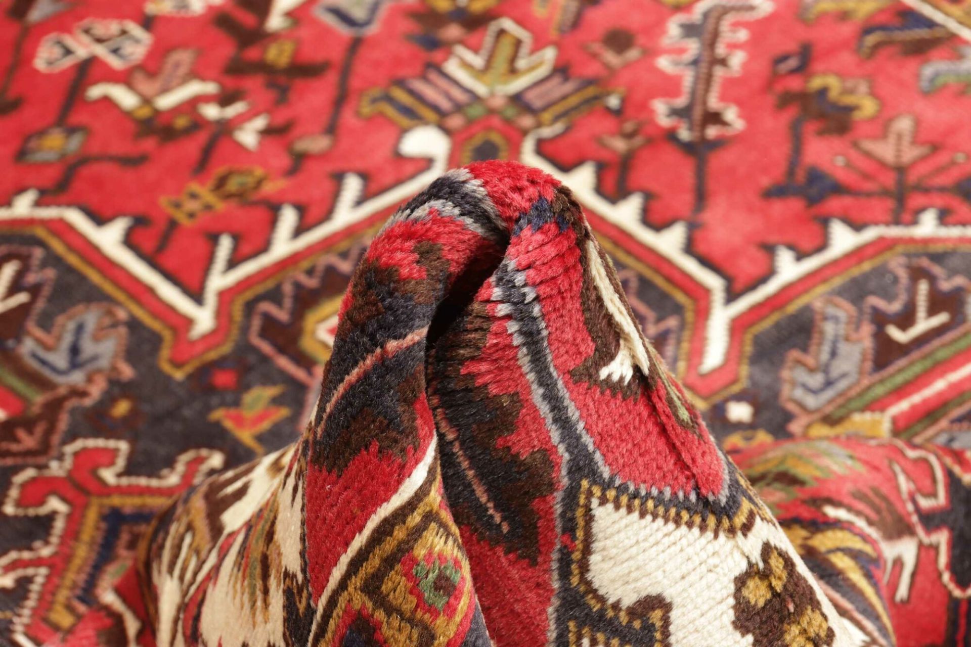 Heriz Perserteppich aus Iran, 196 × 279 cm