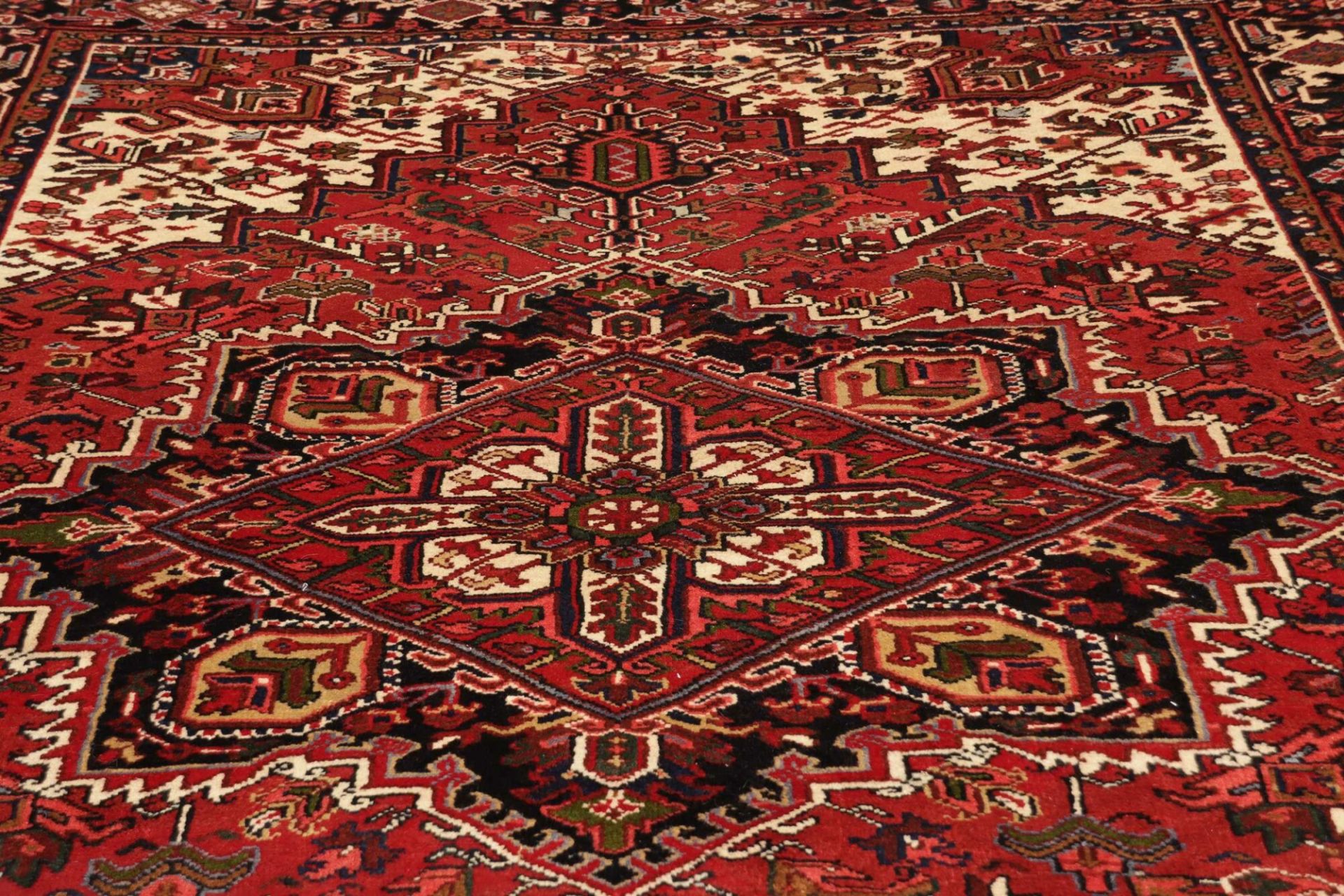 Heriz Perserteppich aus Iran, 207 × 306 cm