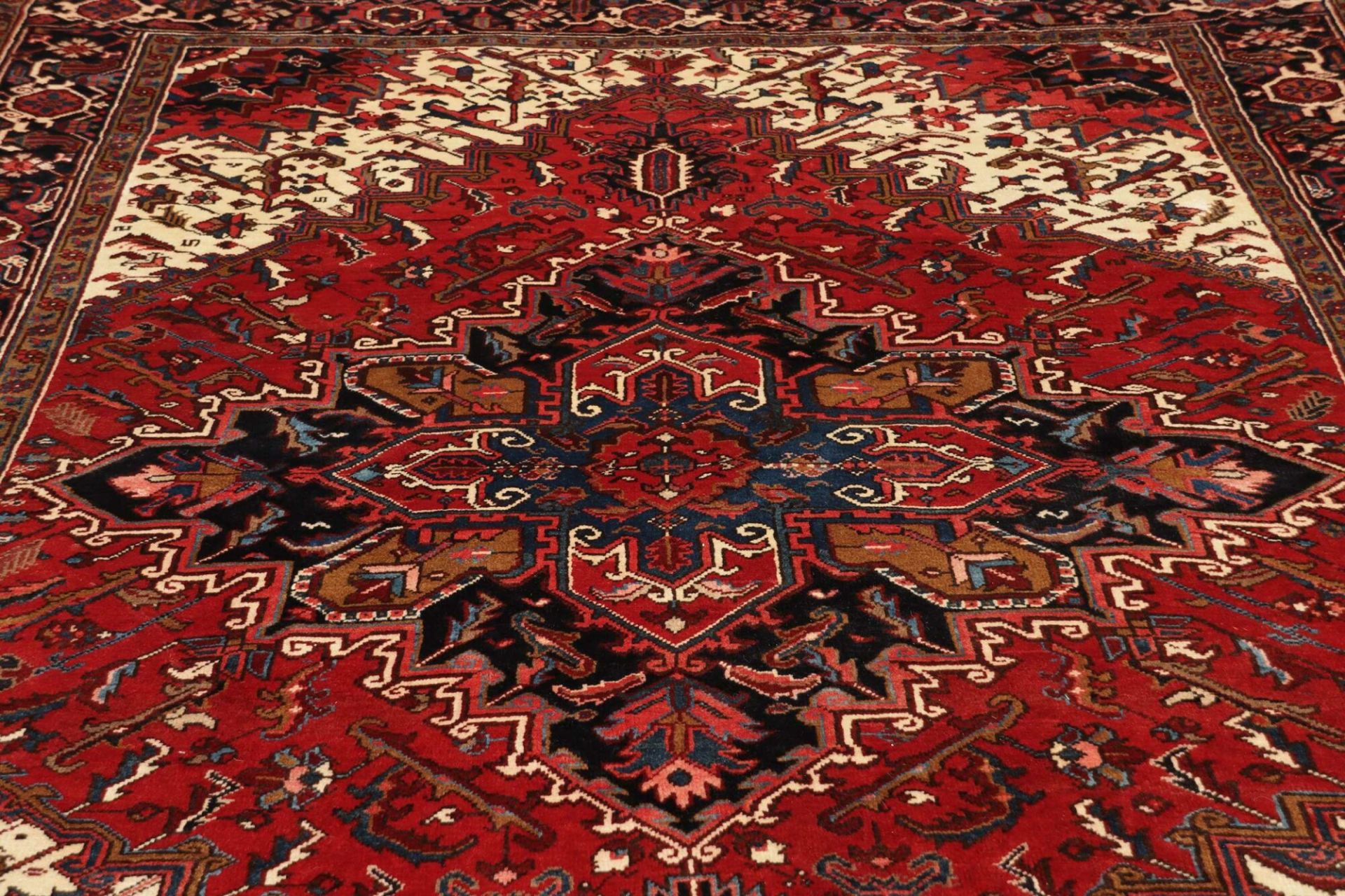 Heriz Perserteppich aus Iran, 209 × 302 cm