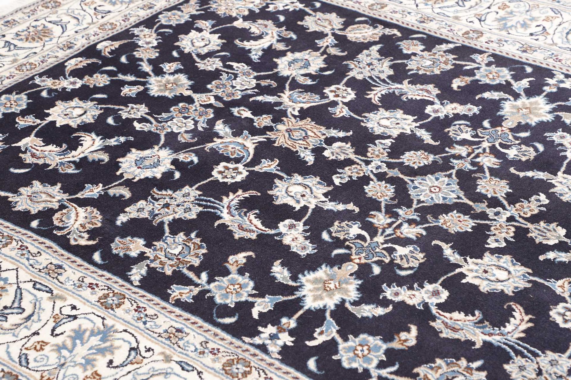perserteppich-nain-194-x-290-cm-schurwolle-handgeknupft-exklusiv-6 Nain Perserteppich 194 × 290 cm aus Wolle, handgeknüpft