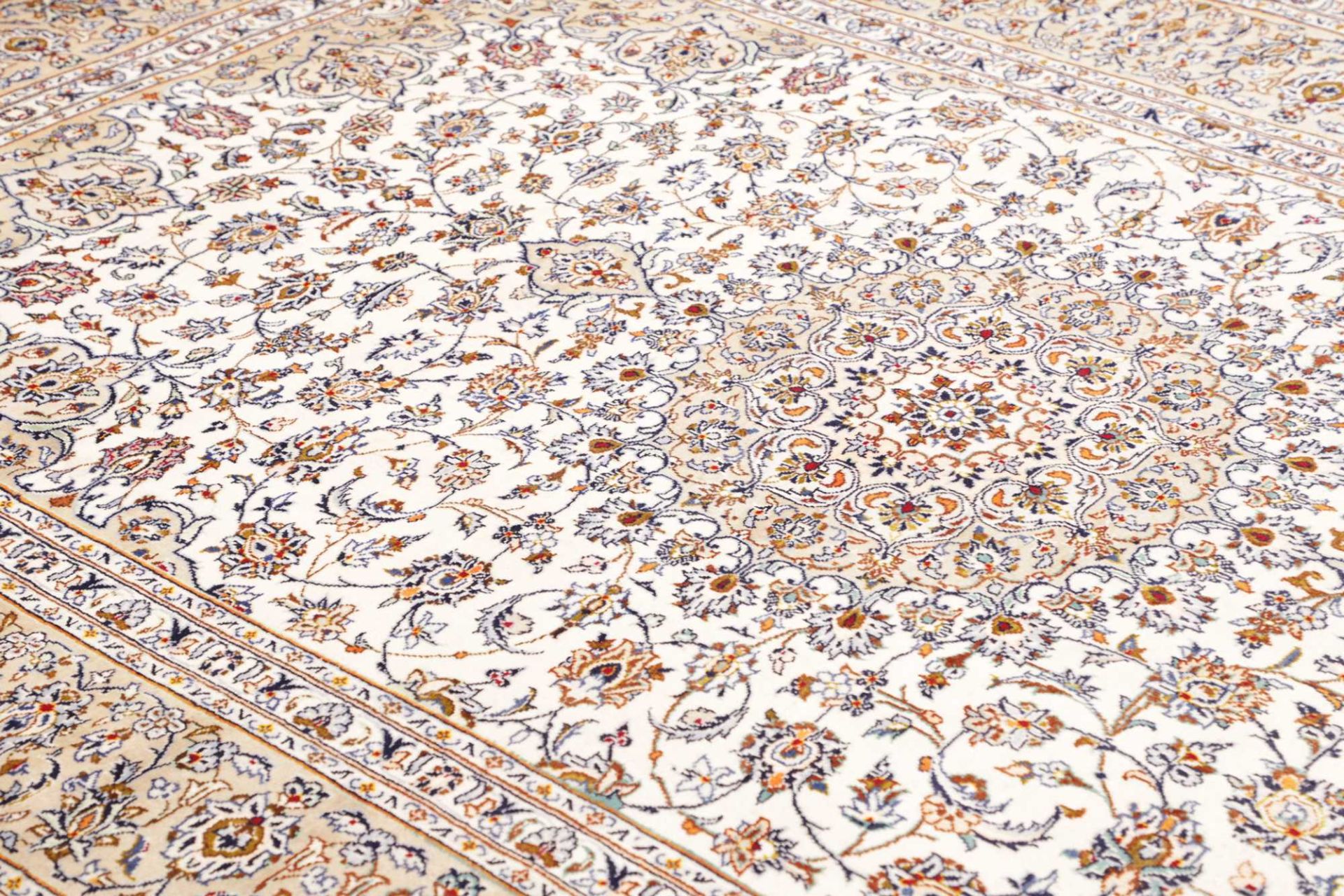 Kashan Perserteppich aus Iran, 206 × 324 cm