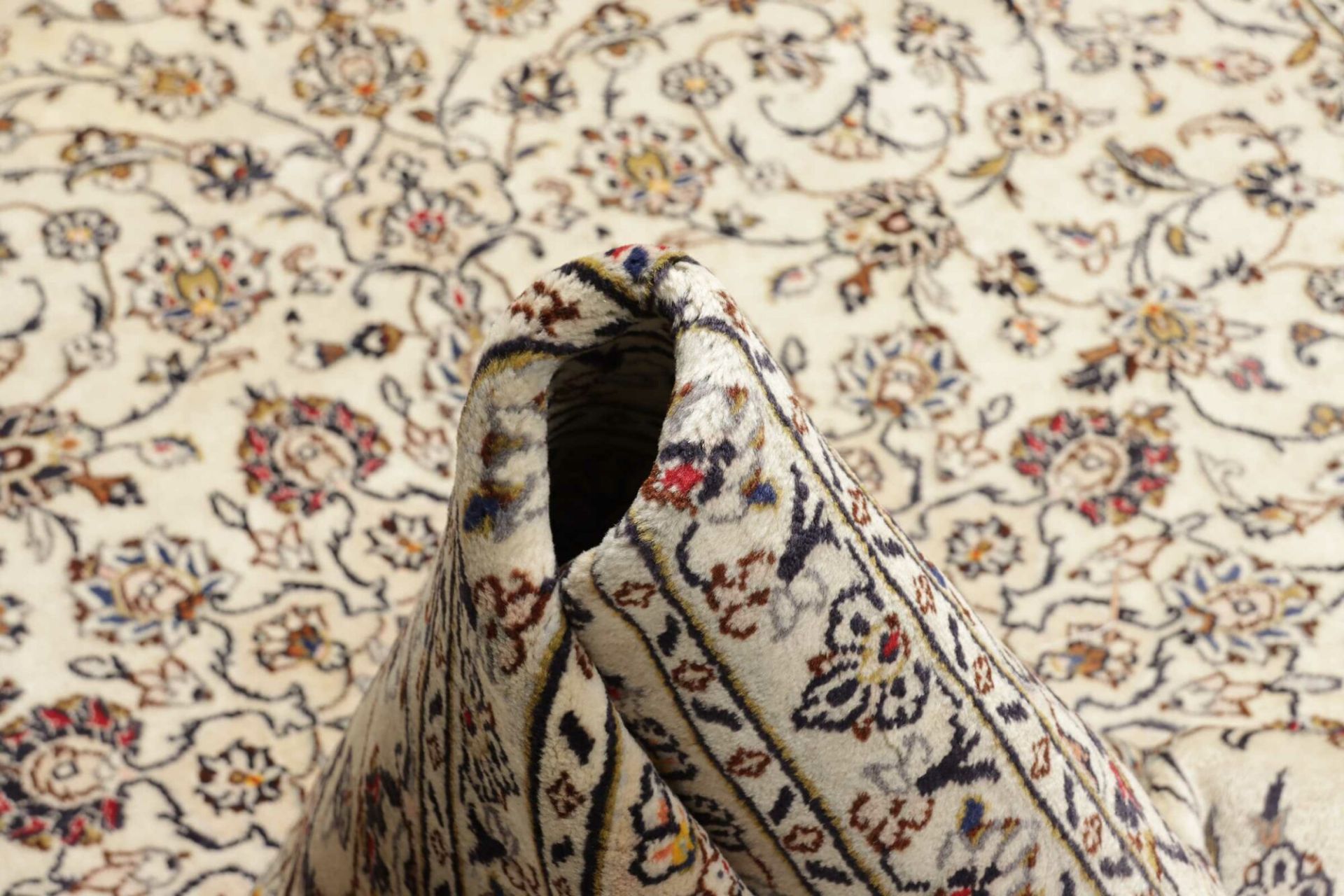 Kashan Perserteppich 198 × 312 cm aus Wolle, handgeknüpft