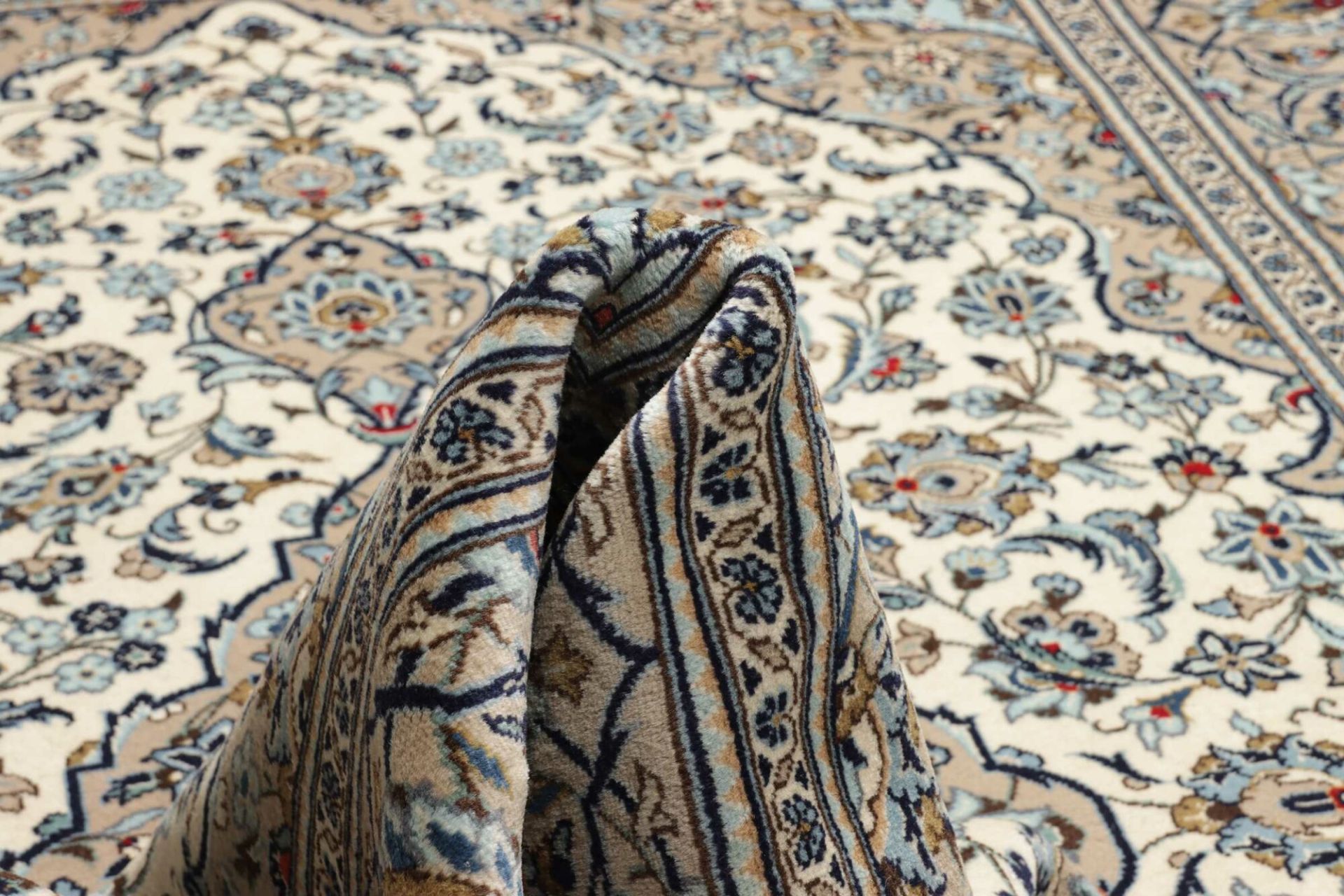 Handgeknüpfter Kashan Perserteppich 203 × 321 cm