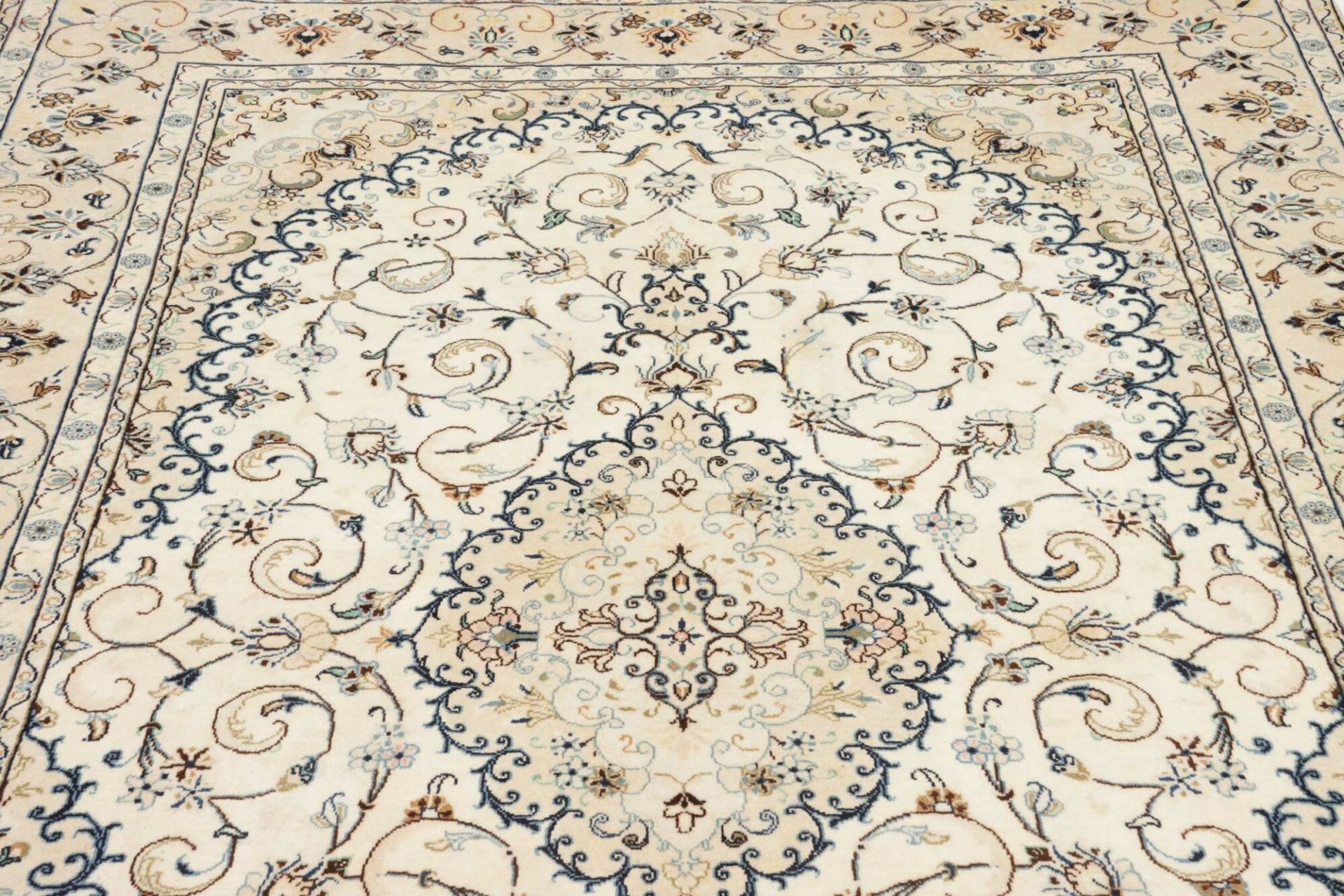 Handgeknüpfter Kashan Perserteppich 199 × 294 cm