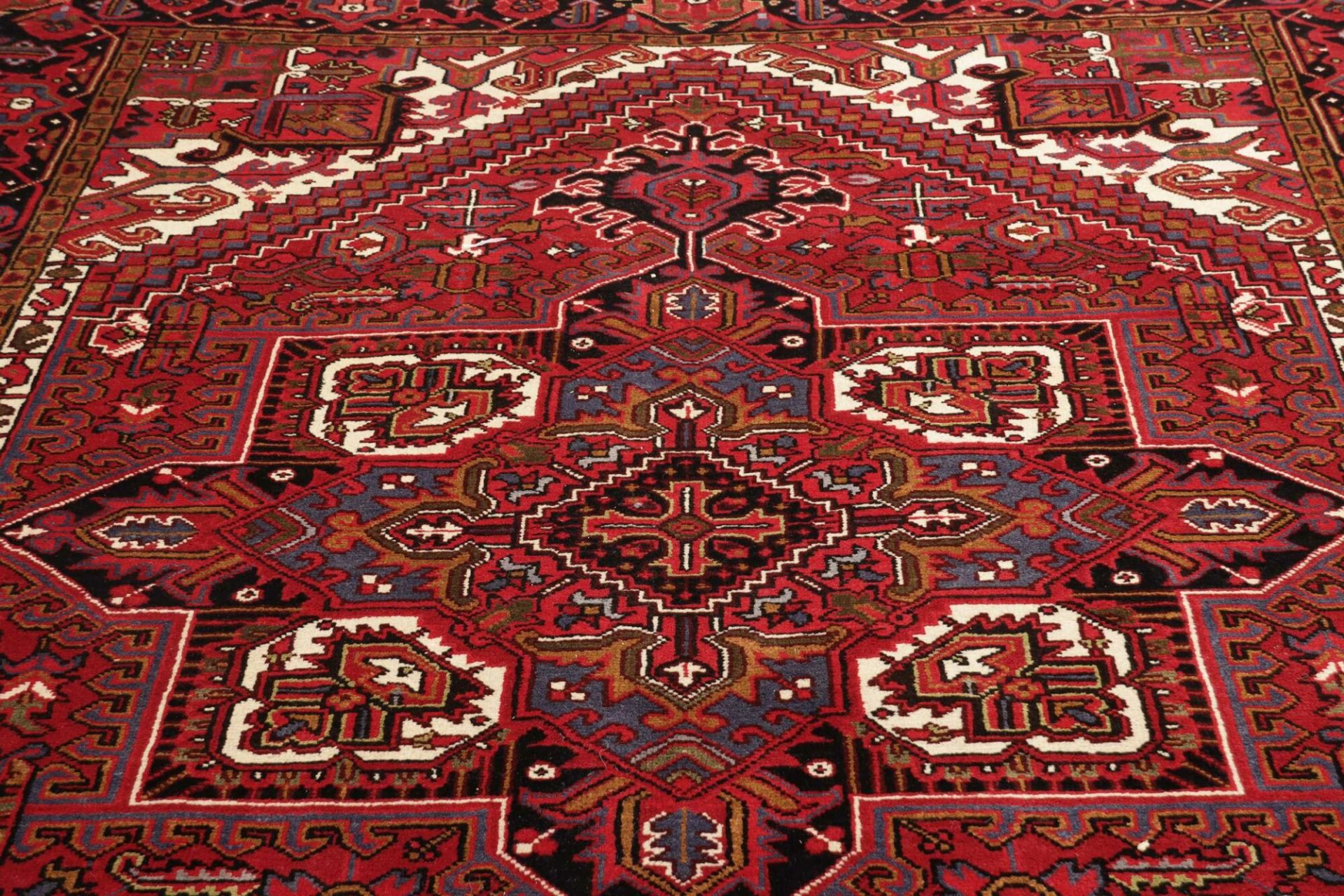Handgeknüpfter Heriz Perserteppich 205 × 293 cm