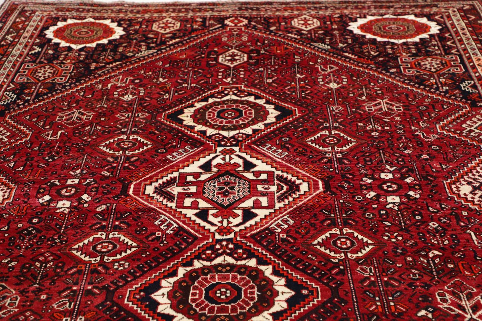 Handgeknüpfter Shiraz Perserteppich 221 × 314 cm
