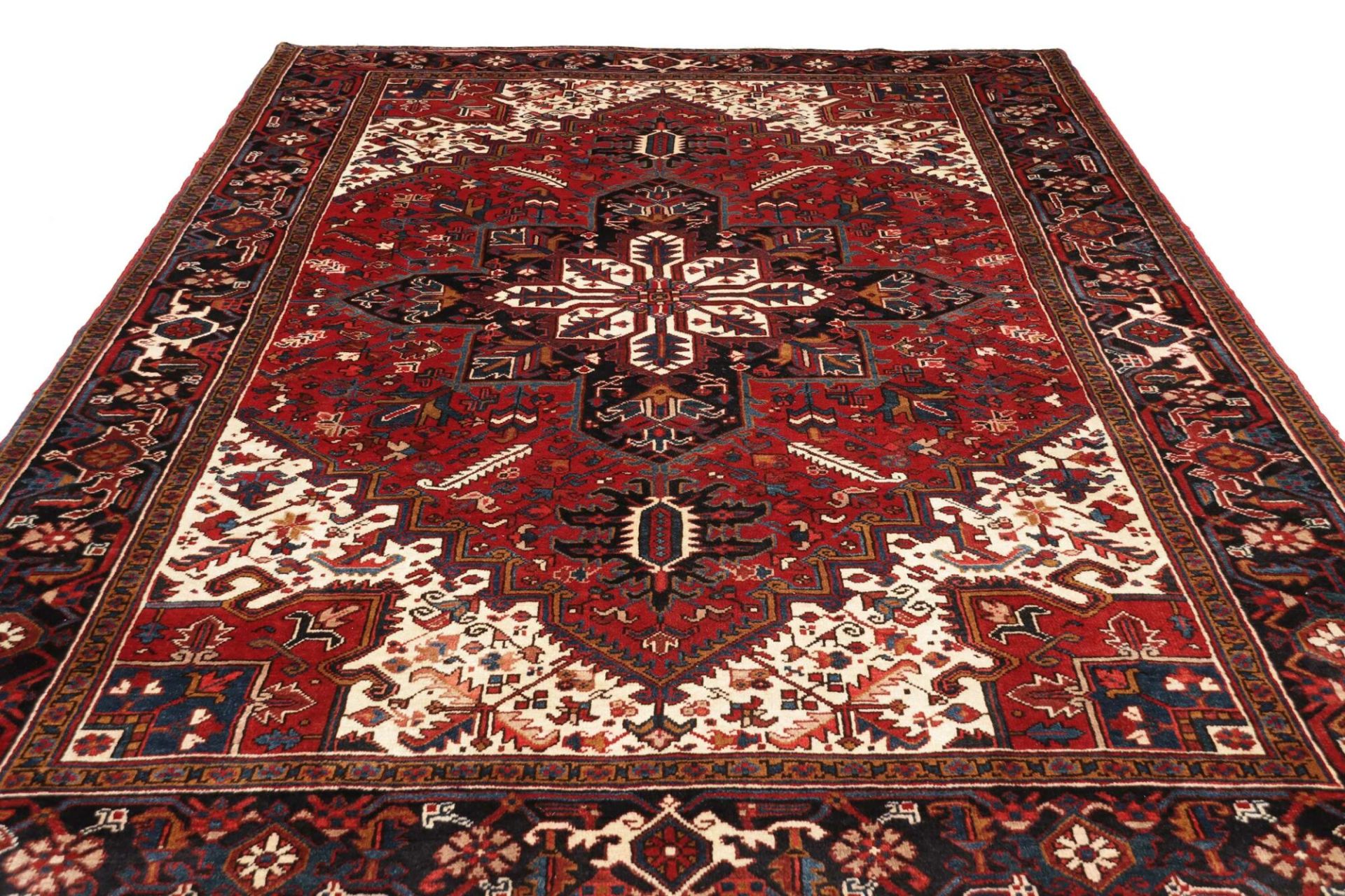 Handgeknüpfter Heriz Perserteppich 224 × 296 cm