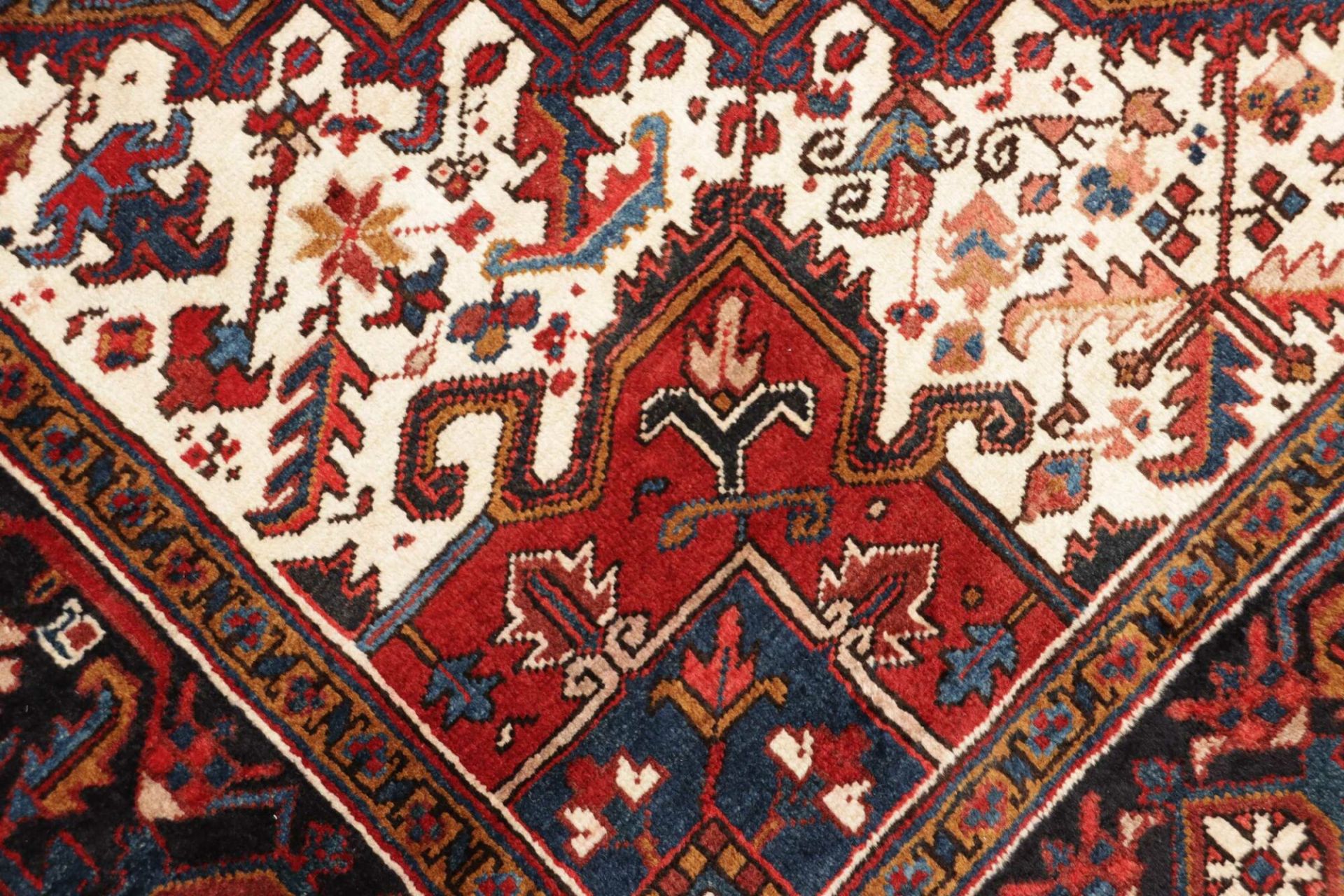 Handgeknüpfter Heriz Perserteppich 224 × 296 cm