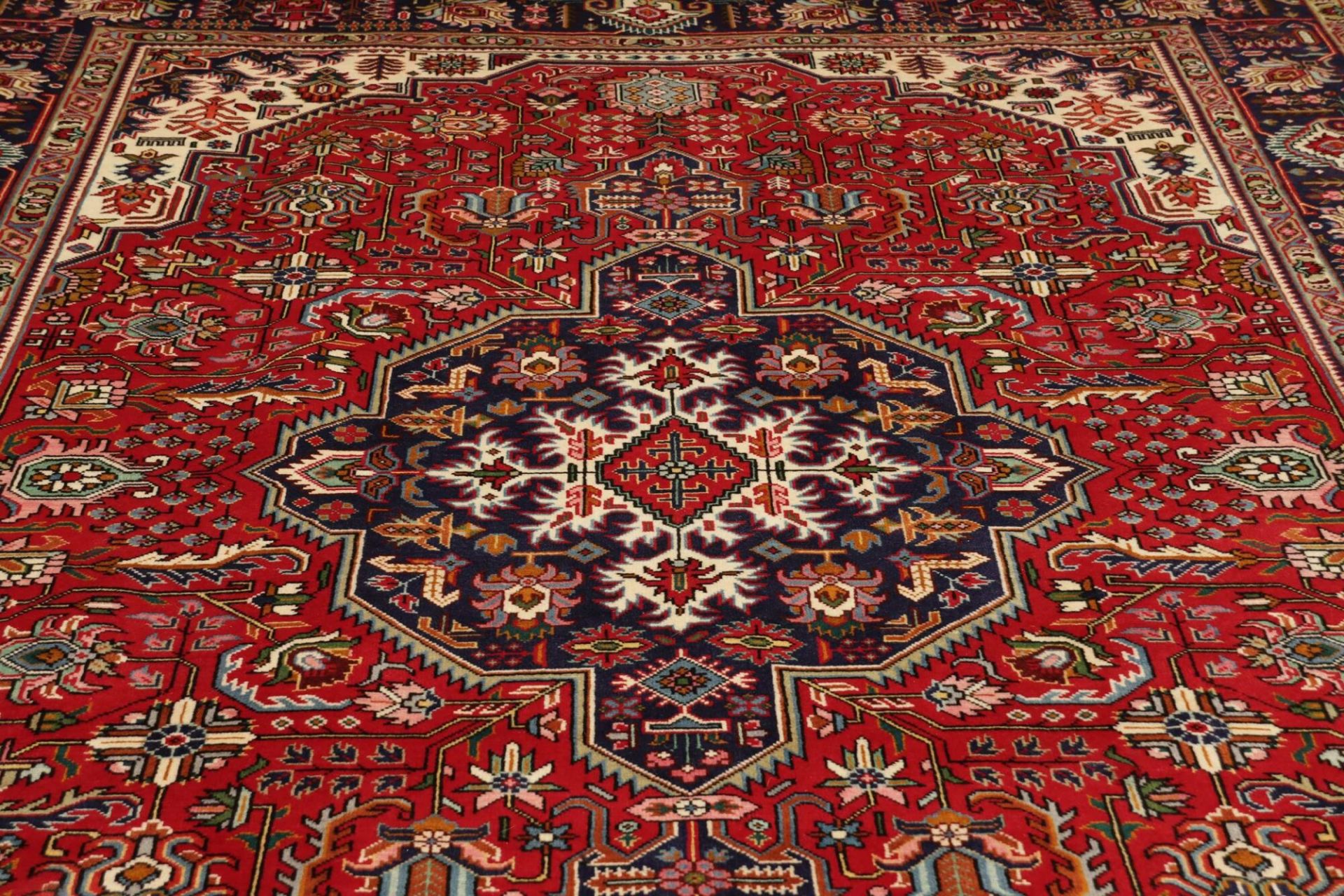 Täbriz Perserteppich aus Iran, 208 × 308 cm