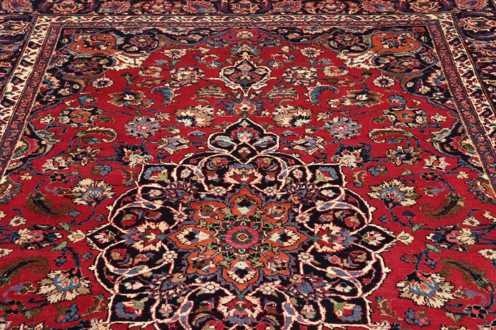 Mashhad Perserteppich aus Iran, 204 × 321 cm