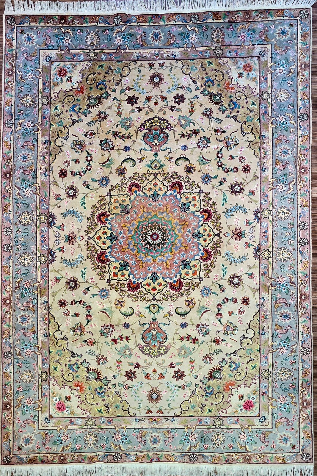 Perserteppich Tabriz 293 x 203 cm Schurwolle & Seide handgeknüpft