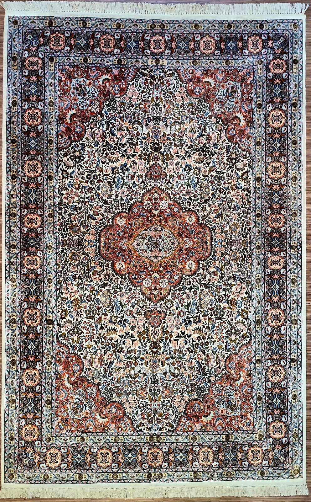 Orientteppich Kashmir 285 x 185 cm Seide handgeknüpft