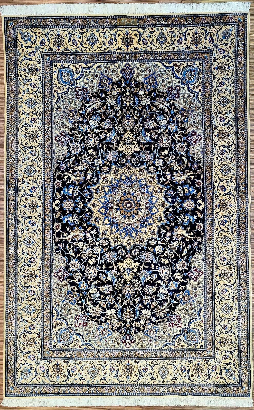 Perserteppich Nain 200 x 129 cm Schurwolle handgeknüpft