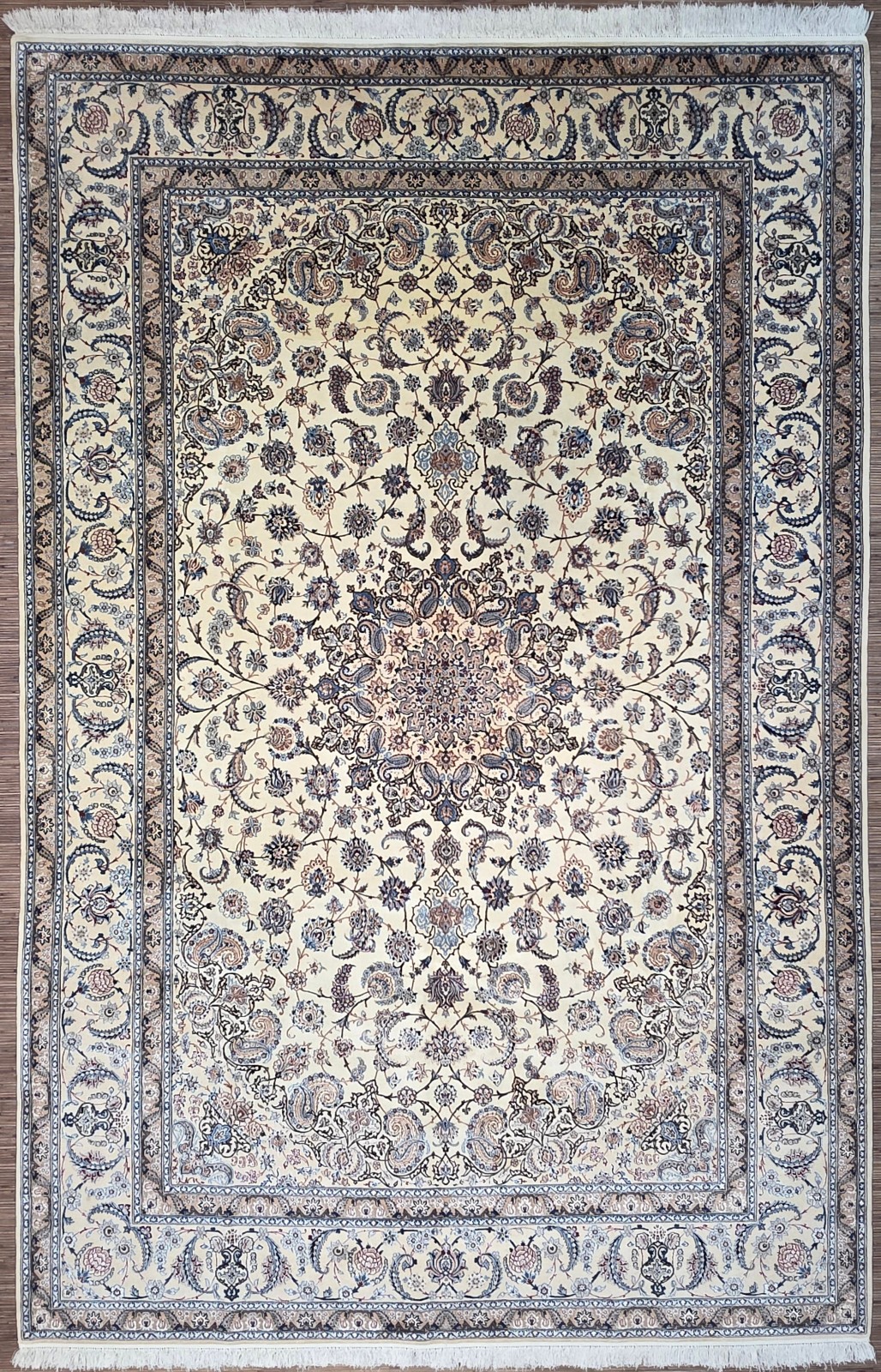 Perserteppich Nain 330 x 215 cm Schurwolle handgeknüpft