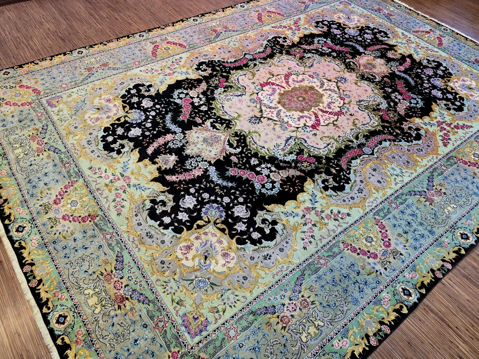 Perserteppich Tabriz 353 x 253 cm Schurwolle & Seide handgeknüpft