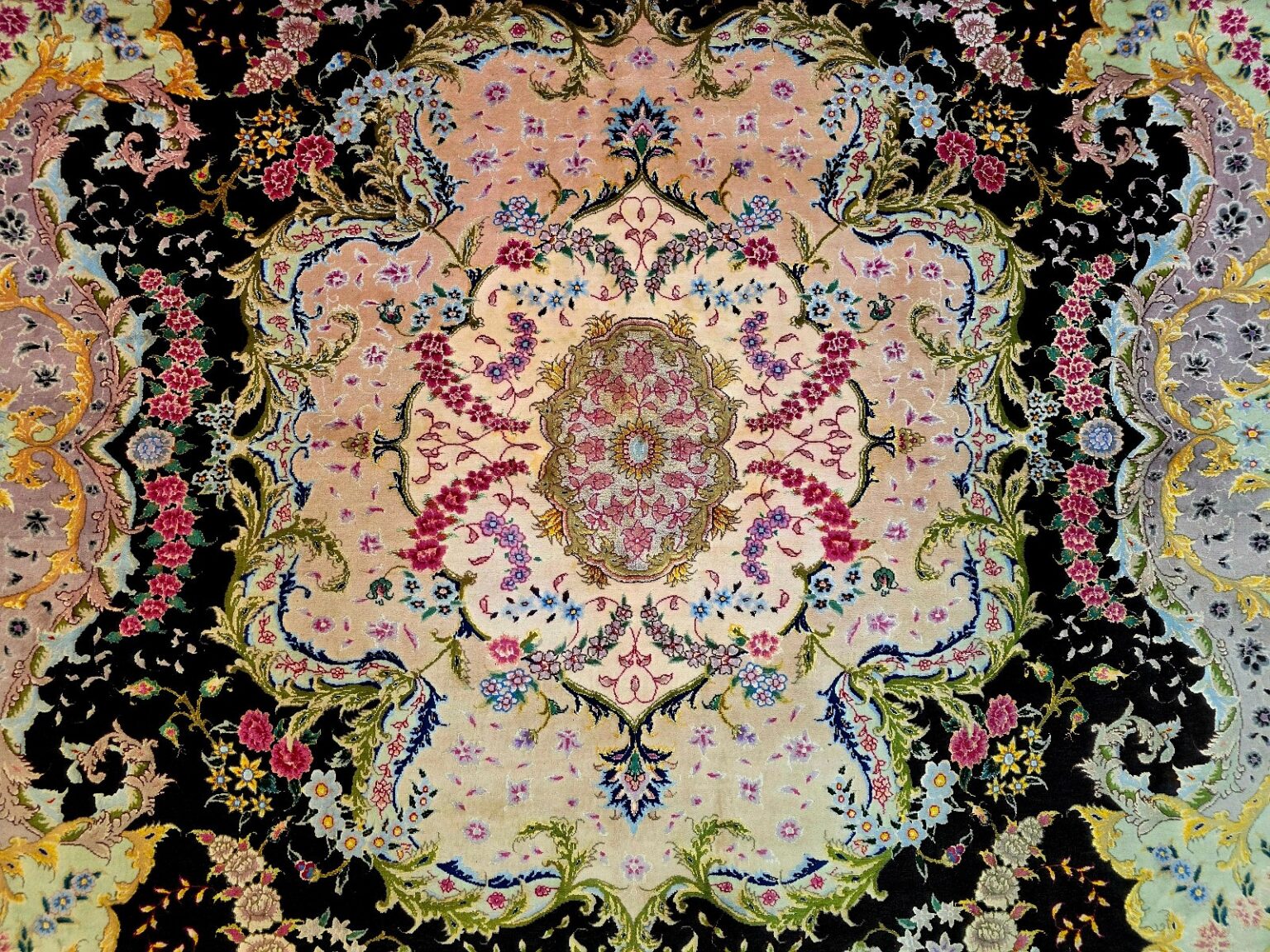 Perserteppich Tabriz 353 x 253 cm Schurwolle & Seide handgeknüpft