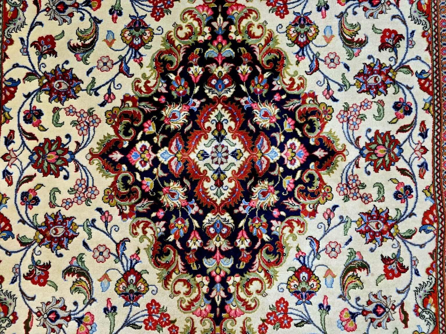 Perserteppich Qom 216 x 142 cm Schurwolle handgeknüpft