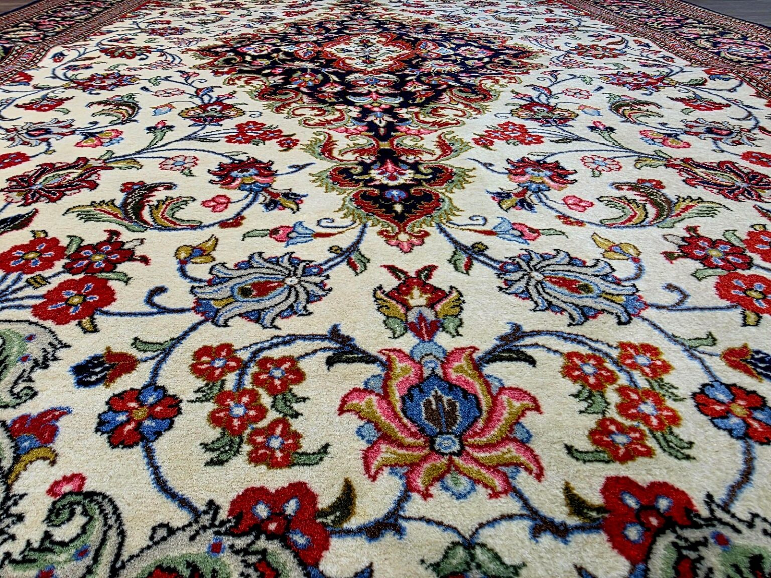 Perserteppich Qom 216 x 142 cm Schurwolle handgeknüpft