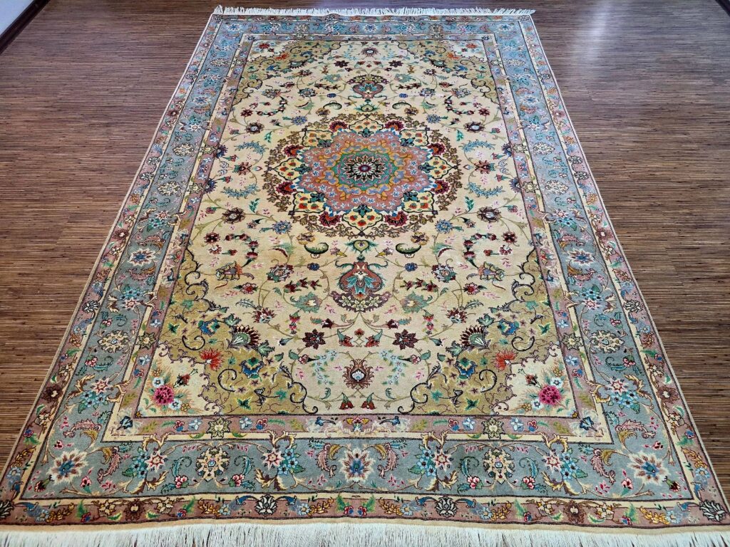 Perserteppich Tabriz 293 x 203 cm Schurwolle & Seide handgeknüpft