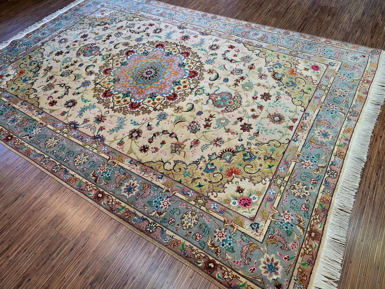 Perserteppich Tabriz 293 x 203 cm Schurwolle & Seide handgeknüpft