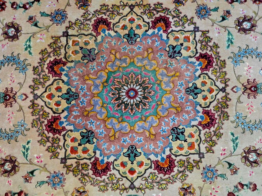 Perserteppich Tabriz 293 x 203 cm Schurwolle & Seide handgeknüpft