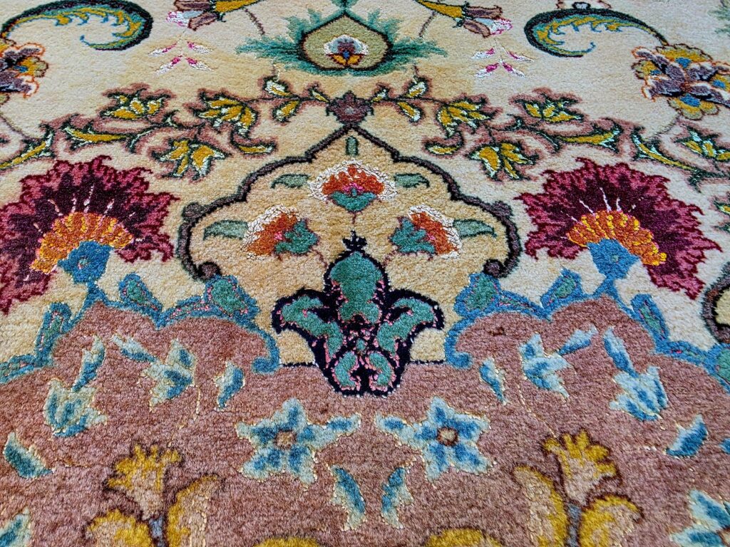 Perserteppich Tabriz 293 x 203 cm Schurwolle & Seide handgeknüpft