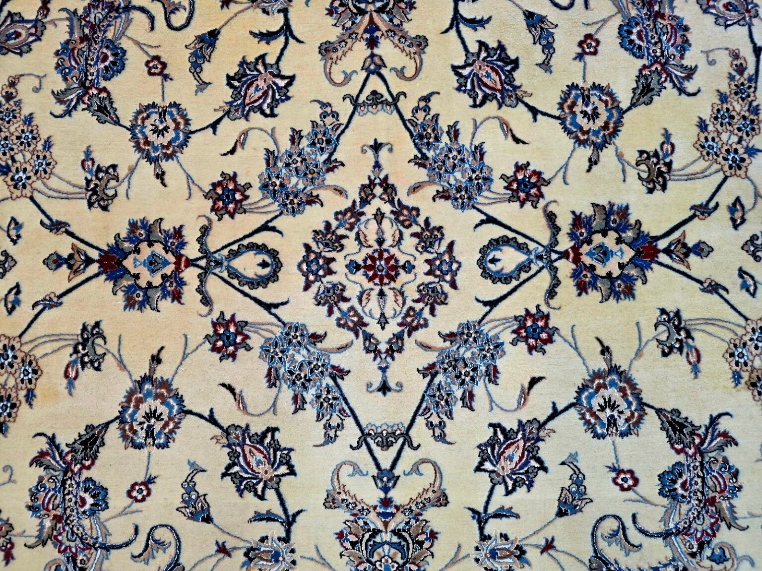 Perserteppich Nain 355 x 252 cm Schurwolle handgeknüpft
