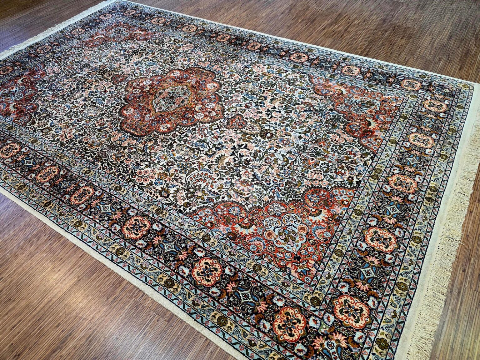 Orientteppich Kashmir 285 x 185 cm Seide handgeknüpft
