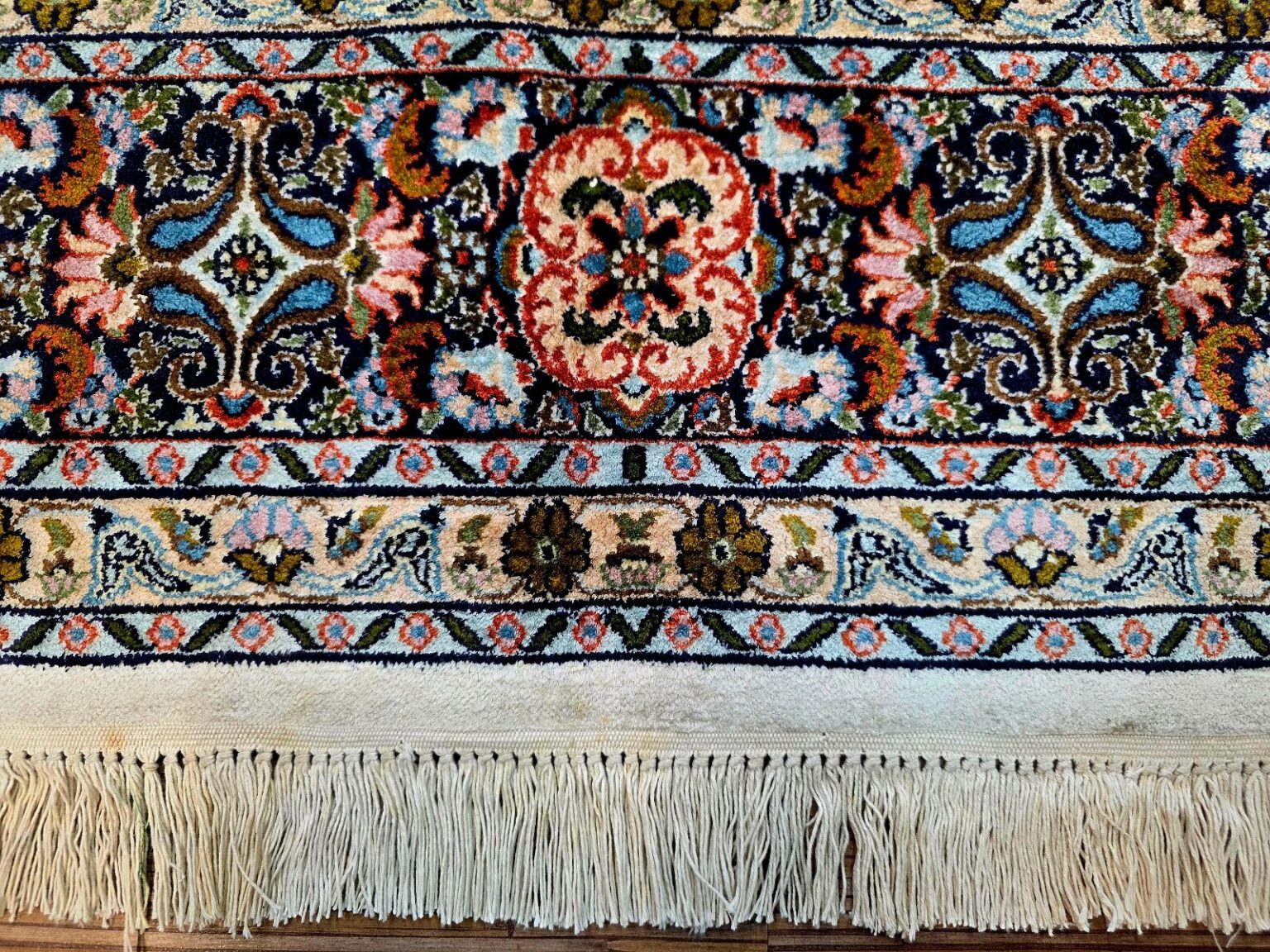 Orientteppich Kashmir 285 x 185 cm Seide handgeknüpft