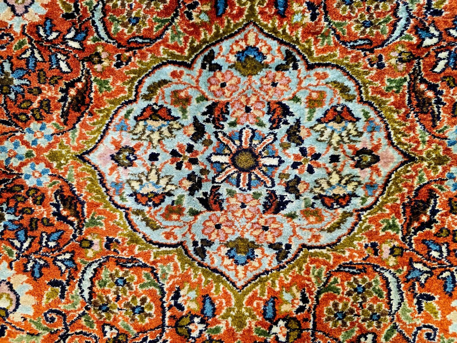 Orientteppich Kashmir 285 x 185 cm Seide handgeknüpft