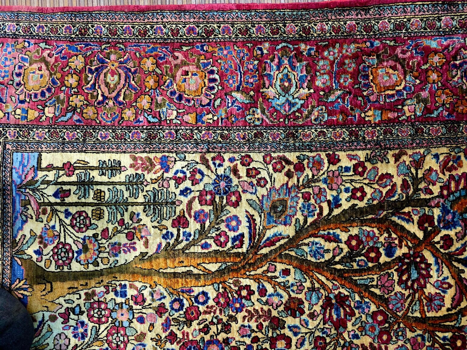 Perserteppich Kashan 198 x 128 cm Seide handgeknüpft antik