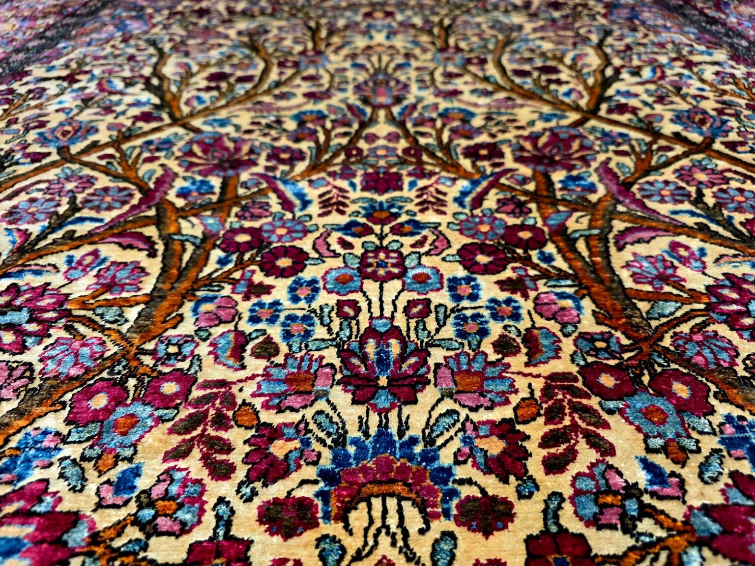 Perserteppich Kashan 198 x 128 cm Seide handgeknüpft antik