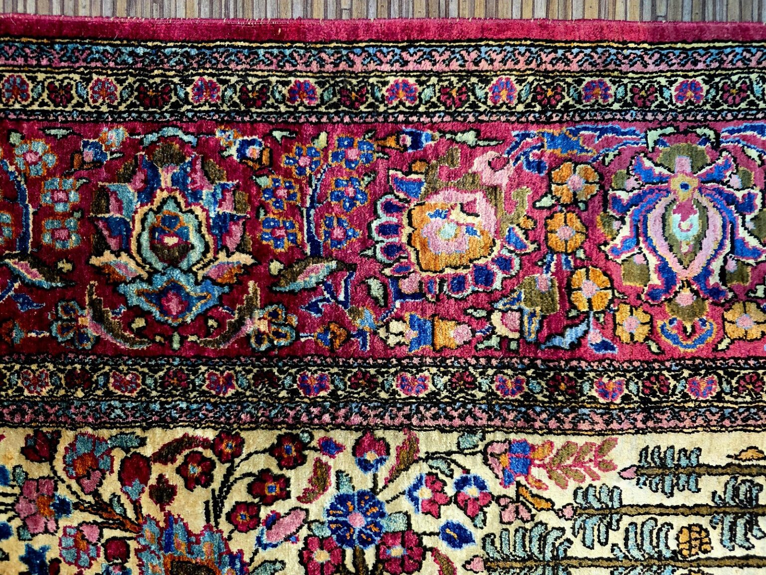 Perserteppich Kashan 198 x 128 cm Seide handgeknüpft antik