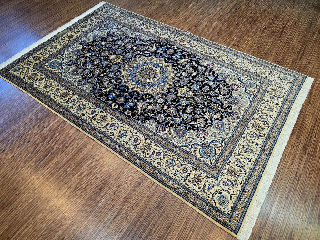 Perserteppich Nain 200 x 129 cm Schurwolle handgeknüpft